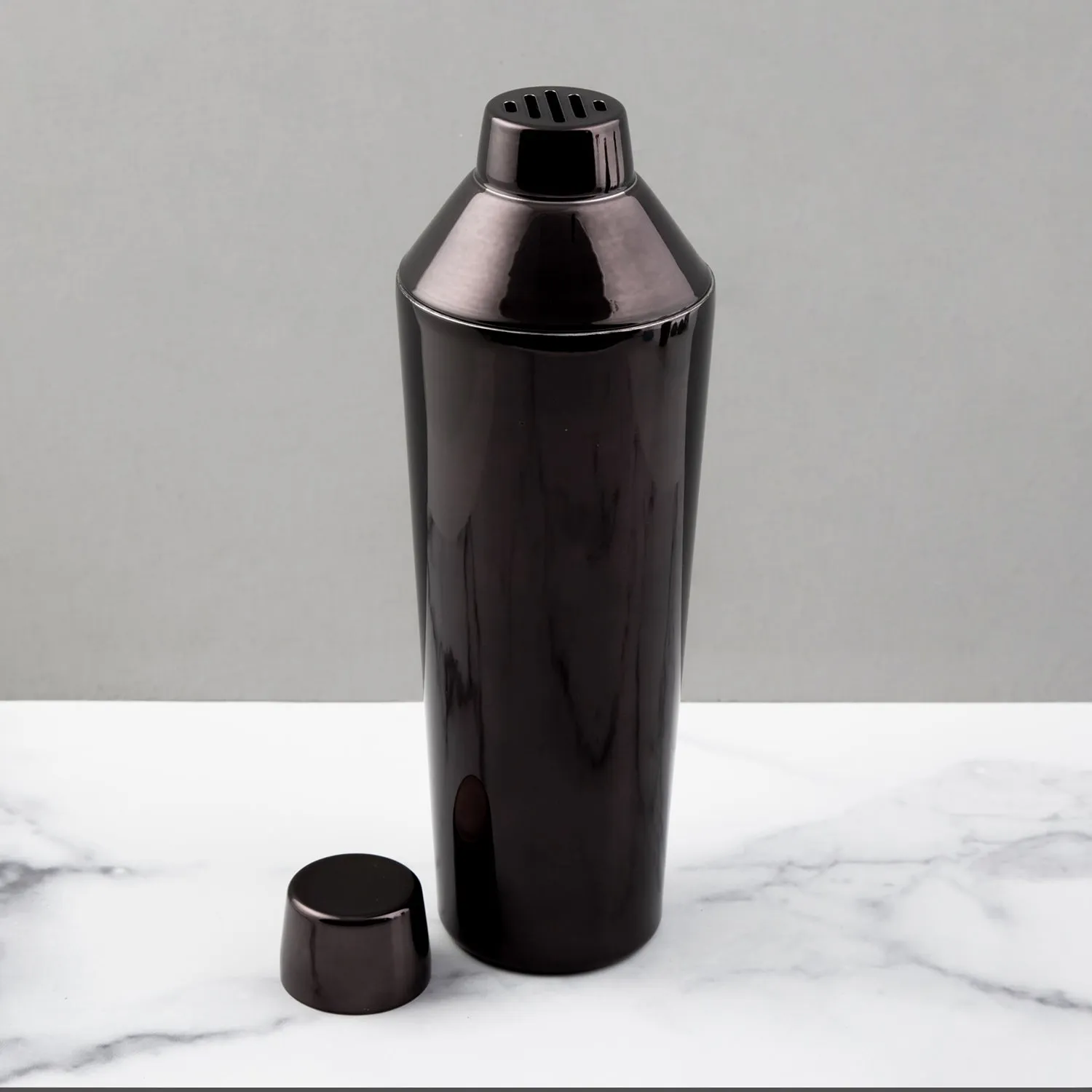 24 oz Smooth Black Insulated Shaker