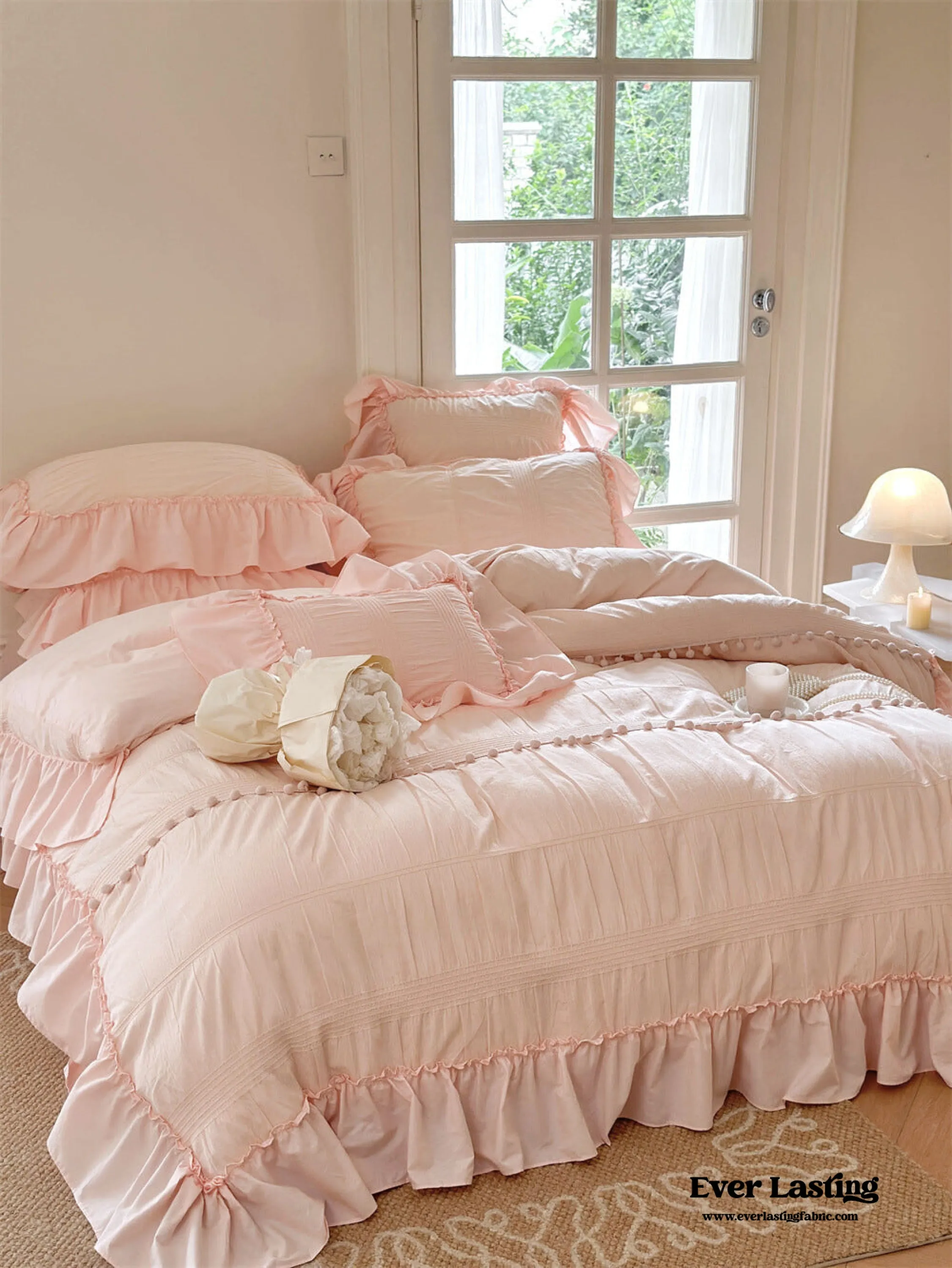 Bubble Washed Cotton Ruffle Bedding Set / White