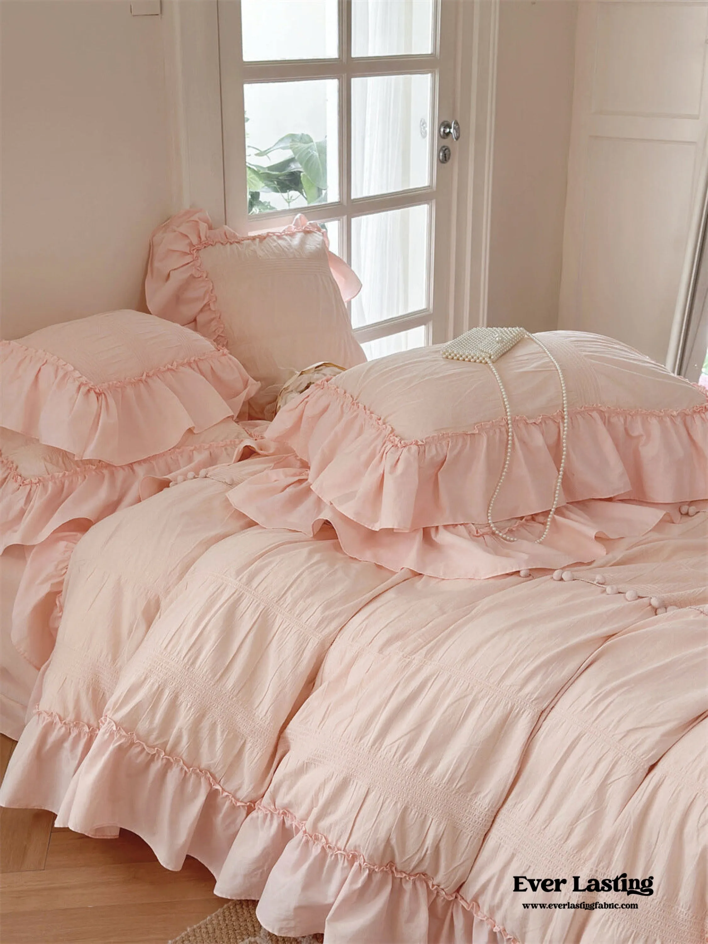 Bubble Washed Cotton Ruffle Bedding Set / White