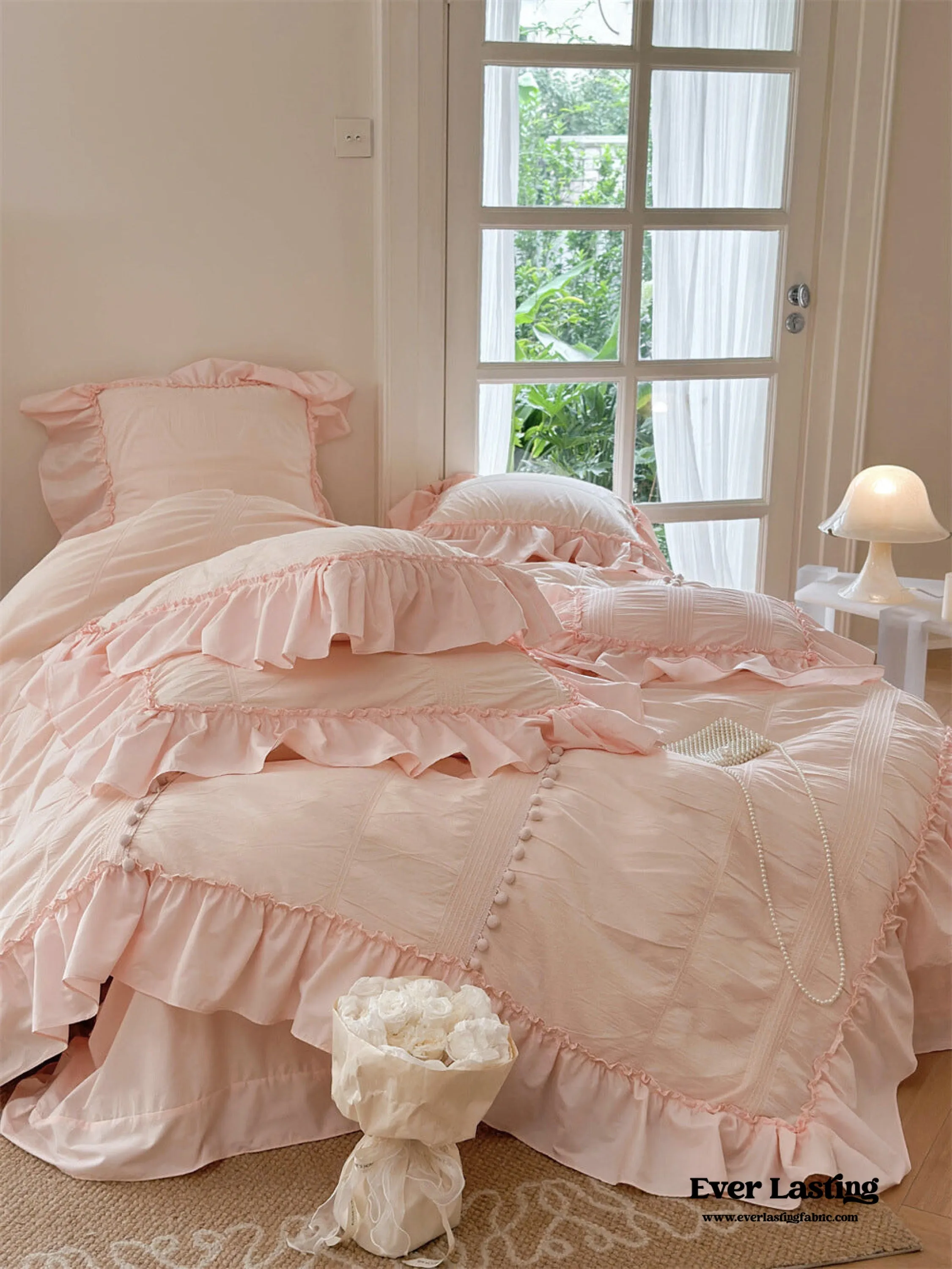 Bubble Washed Cotton Ruffle Bedding Set / White