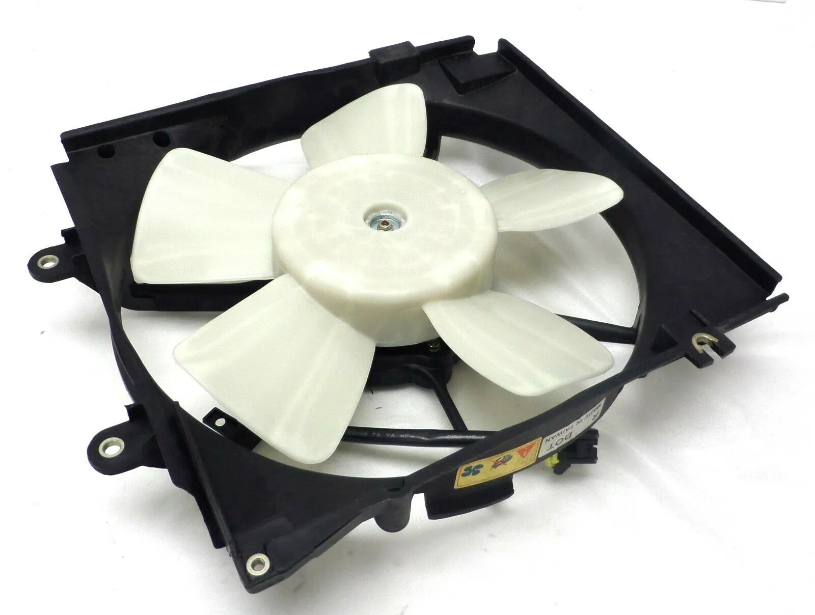 CF2012430 Radiator Engine Cooling Fan 1993-1995 Mazda 626 2.0L 2.5L