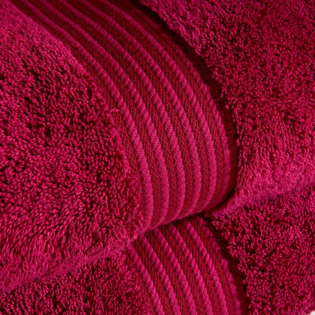 Christy Supreme Hygro Towels - Raspberry