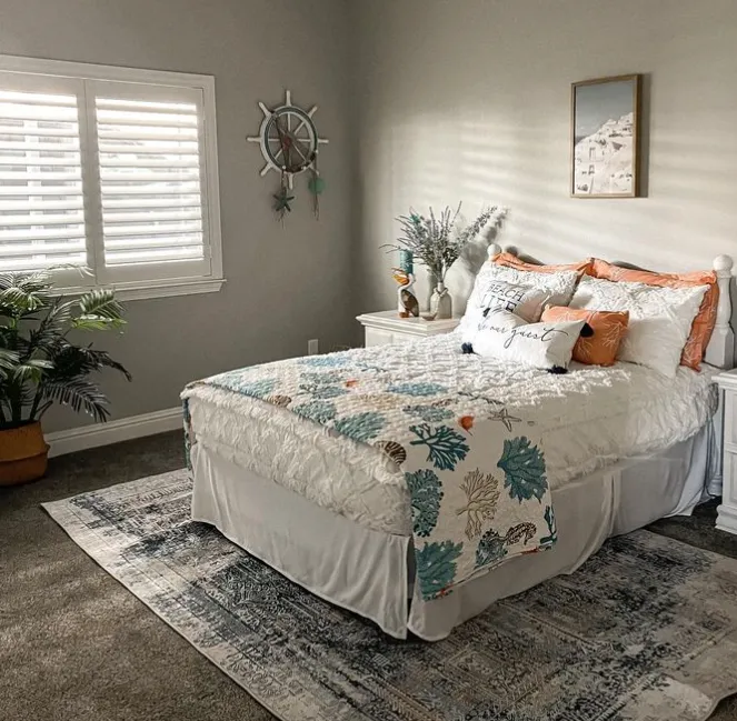 Coastal Reef Feather Reversible Quilt Set