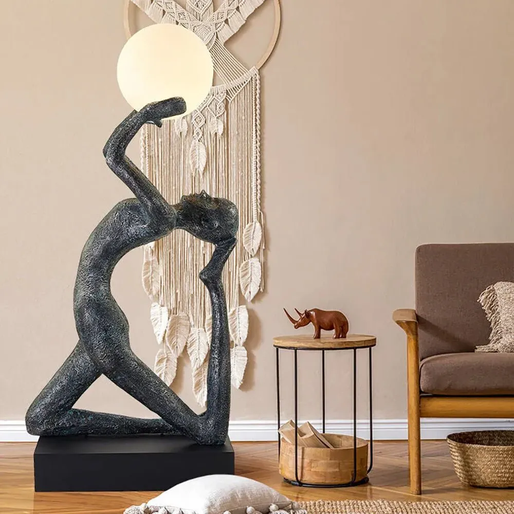 Isadora Sculpture Floor Lamp