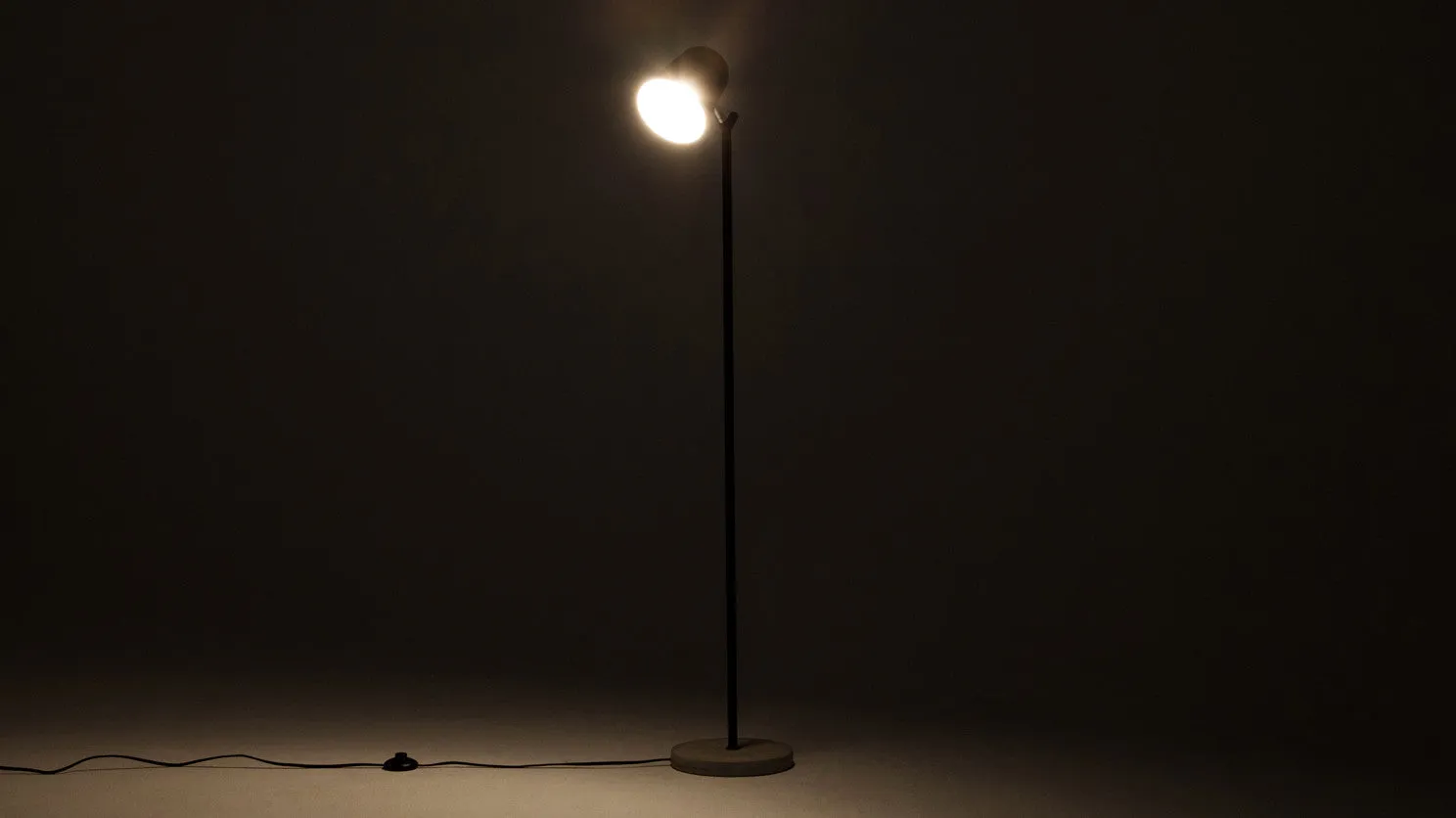 minor floor lamp