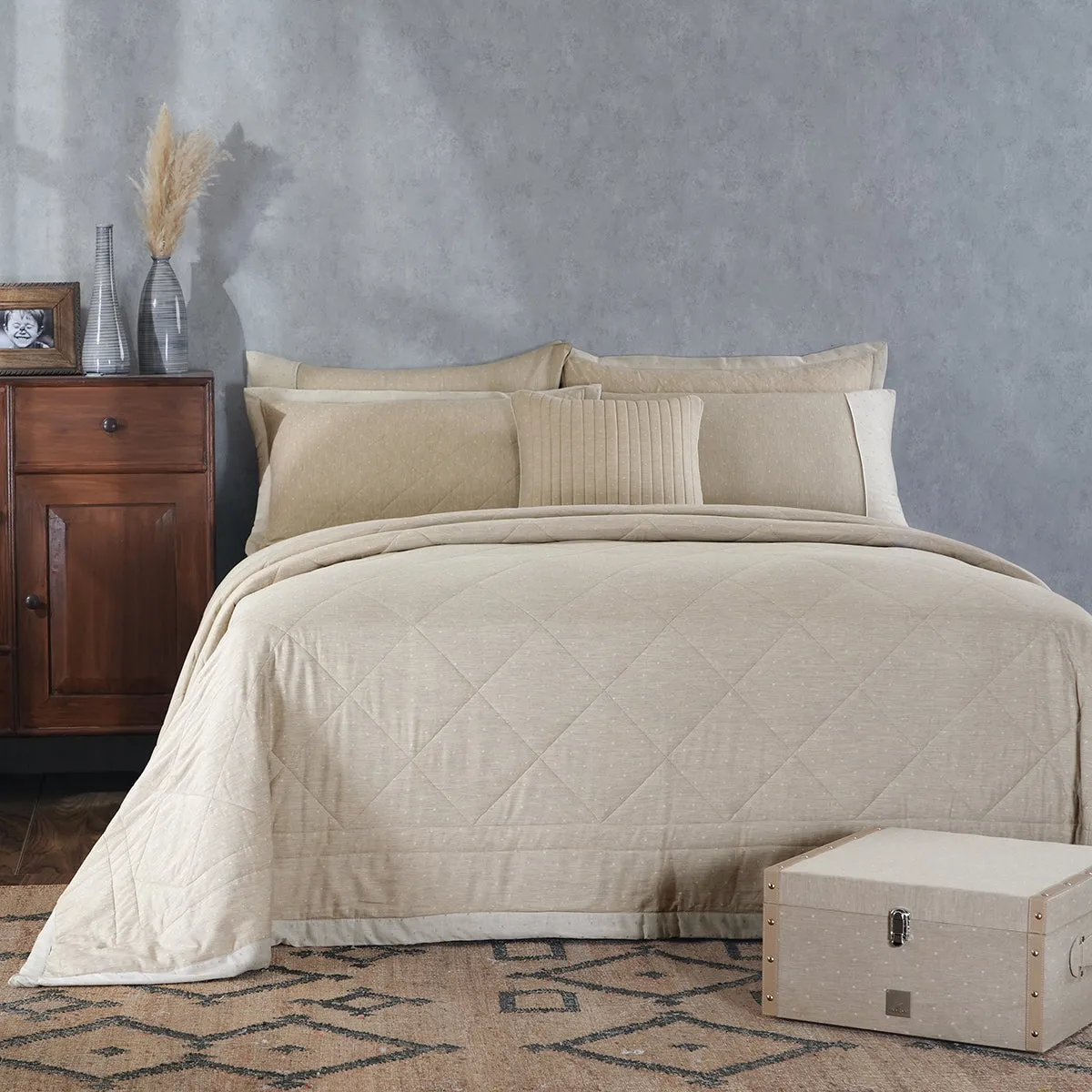 Muted Dot 100% Natural Cotton Filling Beige 8PC Quilt/Quilted Bed Cover Set