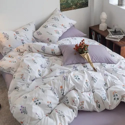 Premium Queen/Double size 6 Pieces  Retro Style with  Light Lavender Color Bedsheet Postoral Printed Bedding Set  without filler.