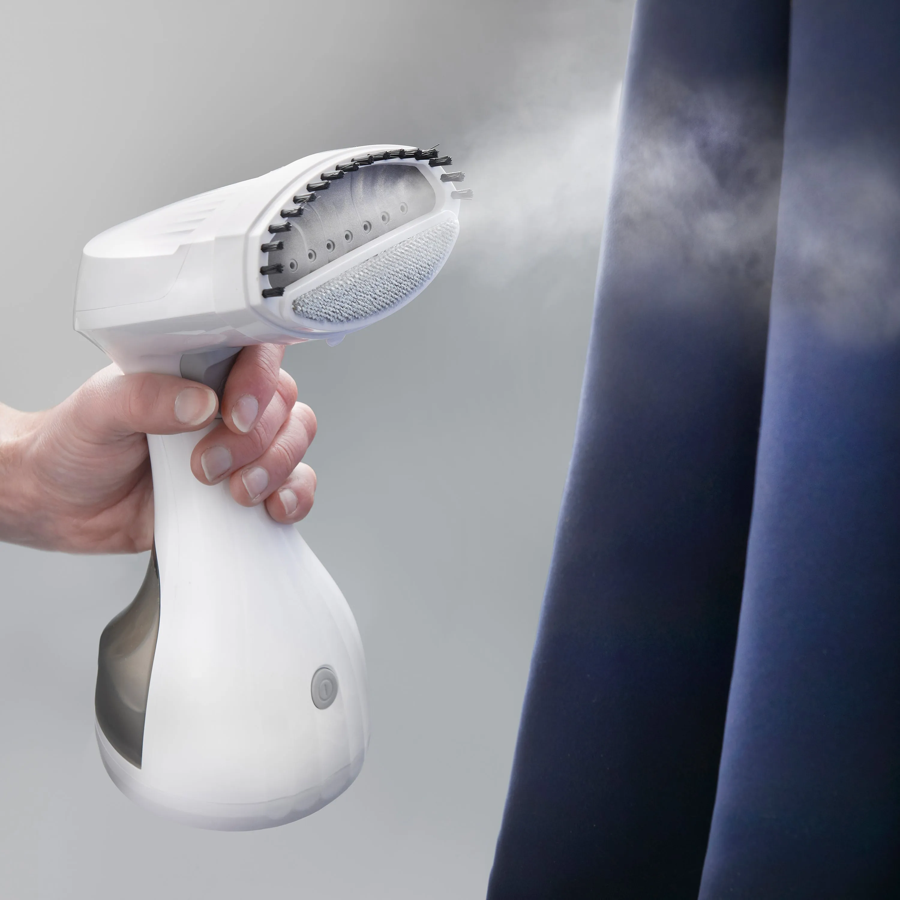 Quest Garment Steamer 300ml - 1500W