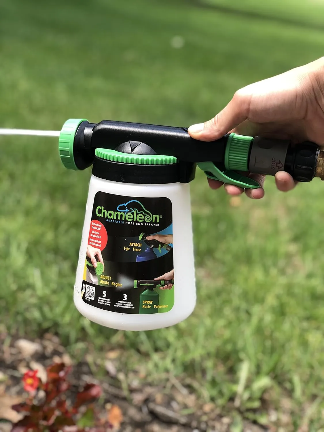 RL Flo-Master, Chameleon Hose End Sprayer for use with Fertilizers, Weed Killers, Fungicides and Insect Killers, 32 ounce Refillable Bottle Included