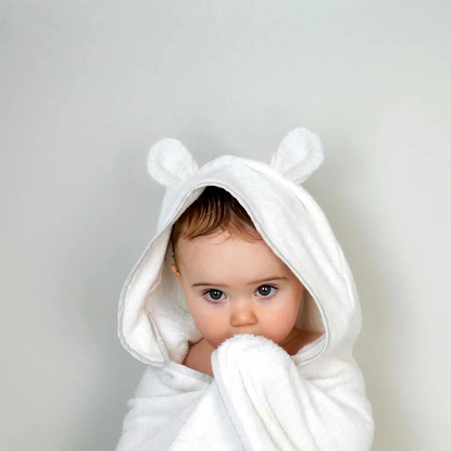 Shnuggle Wearable Baby Towel