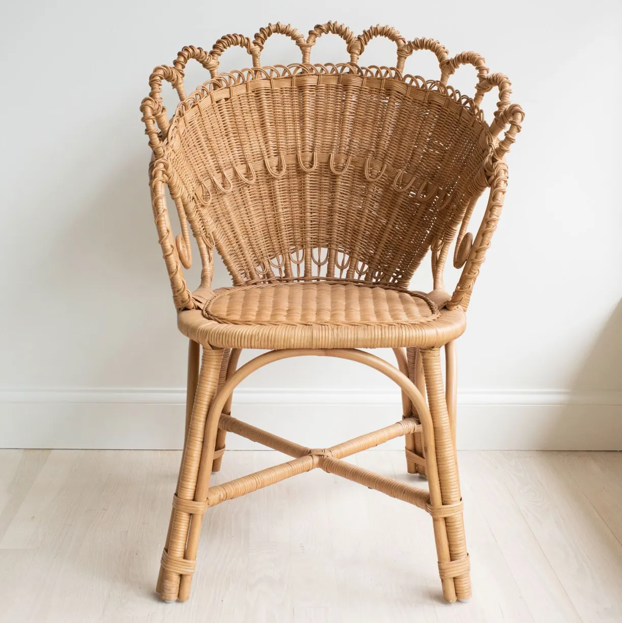 Wicker Scallop Chair